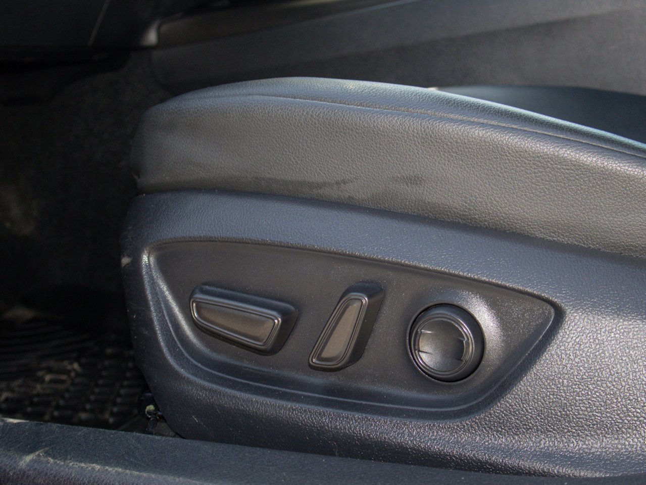 2024 Toyota Camry SE Auto Grey Sherwood Park - photo #24