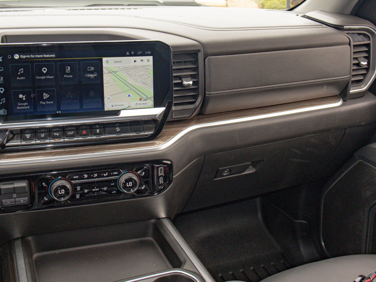 2025 Chevrolet Silverado 3500HD 4WD Crew Cab 159 LT White Sherwood Park - photo #32