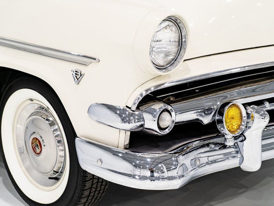Ford Crestline 1954 1954 Blanc