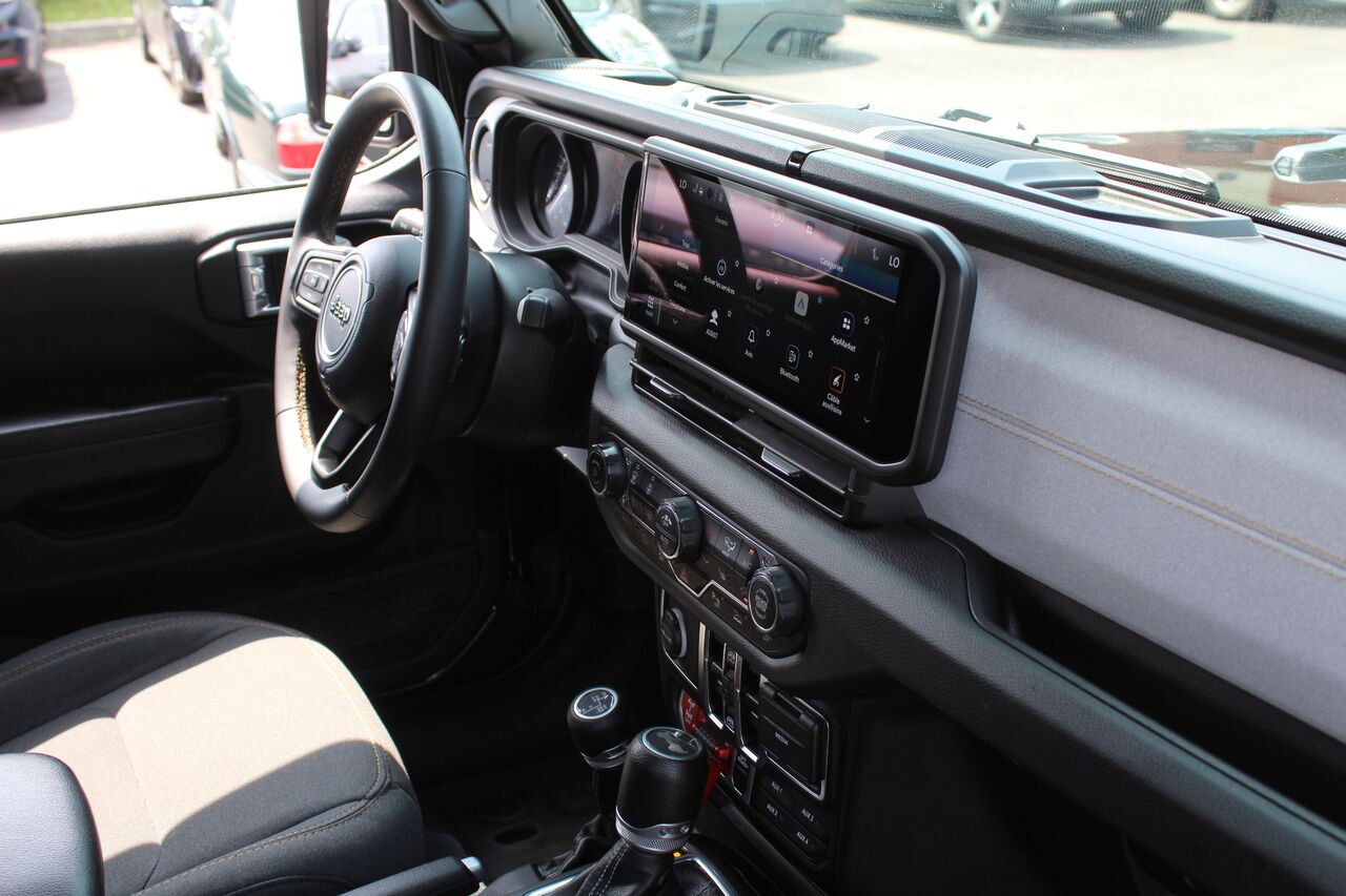 2024 Jeep Wrangler 4xe VIN: 1C4RJXN61RW131569 Black Sainte-Rose - photo #9