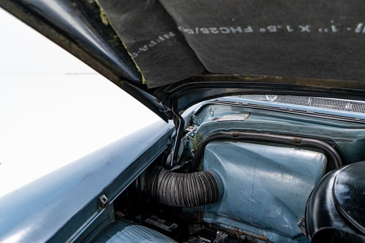 1954 Cadillac Fleetwood Unrestored fully original survivor **PRICE IN USD** Blue Montreal - photo #47