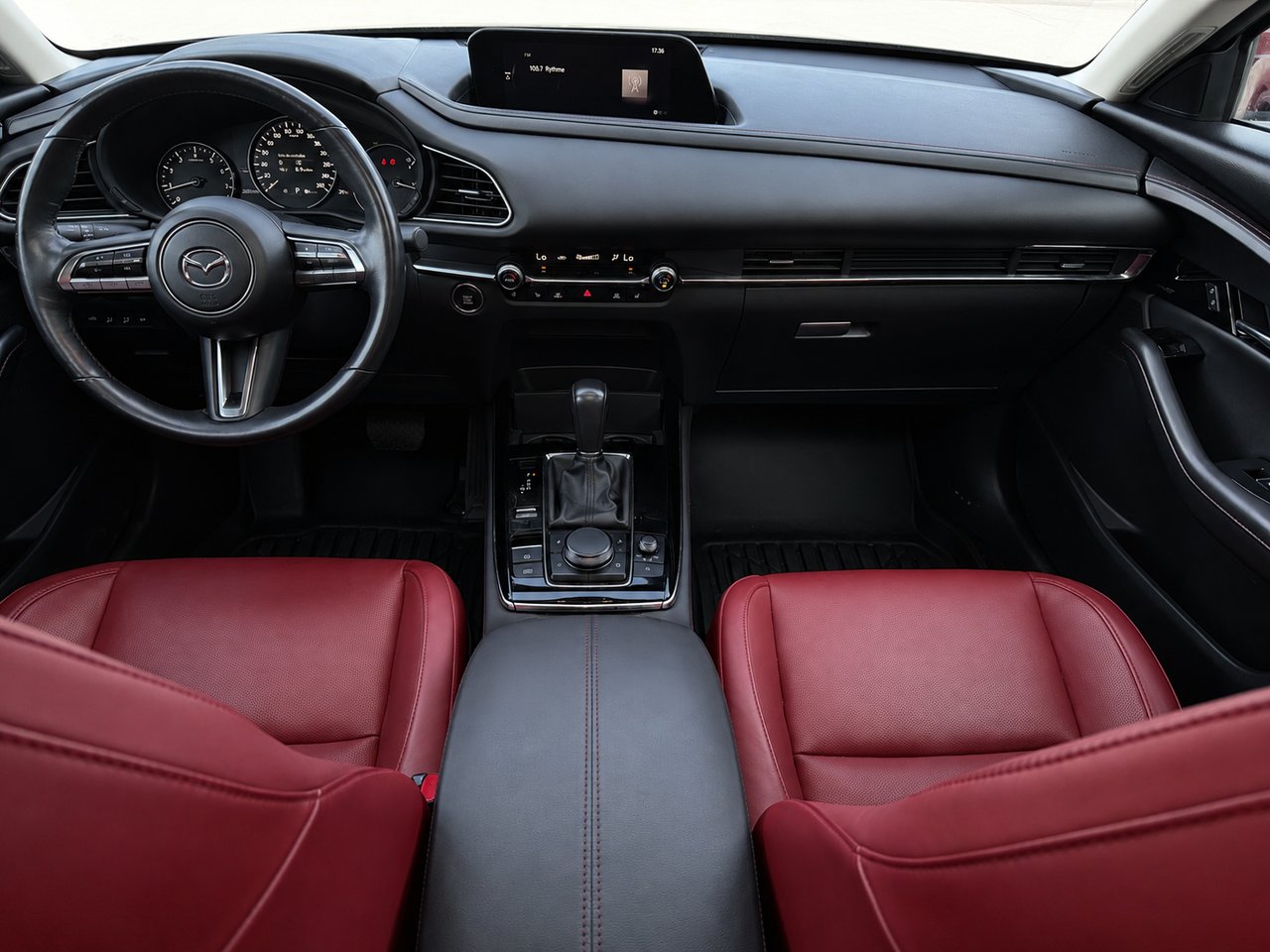 2023 Mazda CX-30 Black Châteauguay - photo #6