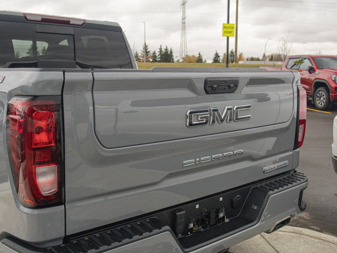 2024 GMC Sierra 1500 4WD Crew Cab 147 Elevation Grey Sherwood Park - photo #10