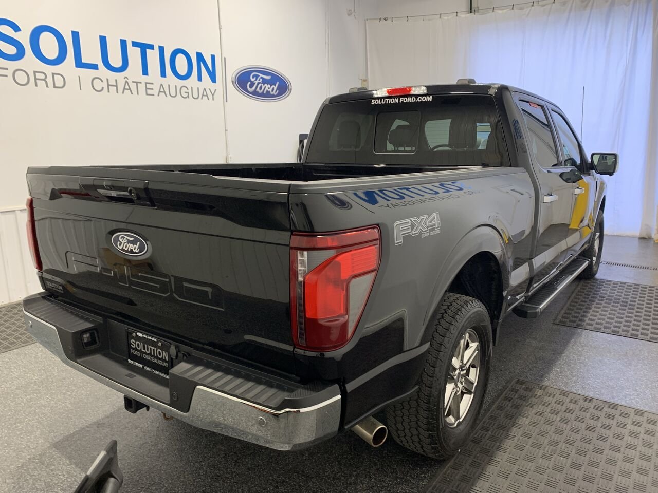 Ford F-150 XLT cabine SuperCrew 4RM caisse de 6,5 pi 2021 Gris Châteauguay - photo #8