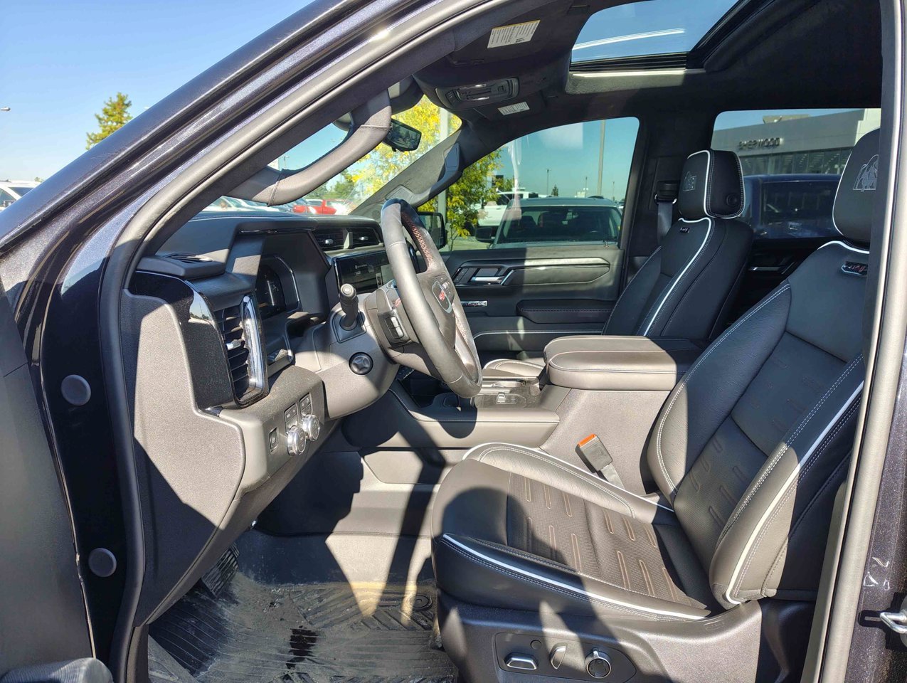 2026 GMC Sierra 1500 4WD Crew Cab 147 AT4X Grey Sherwood Park - photo #7