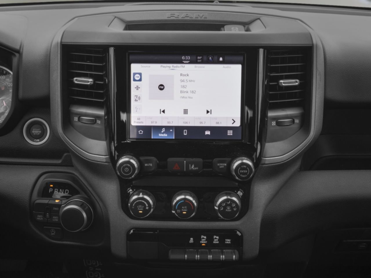 Ram 1500 Express cabine d'équipe 4x4 caisse de 6 pi 4 po 2026 Couche nacrée cristal noir étincelant Ottawa & Gatineau - photo #11
