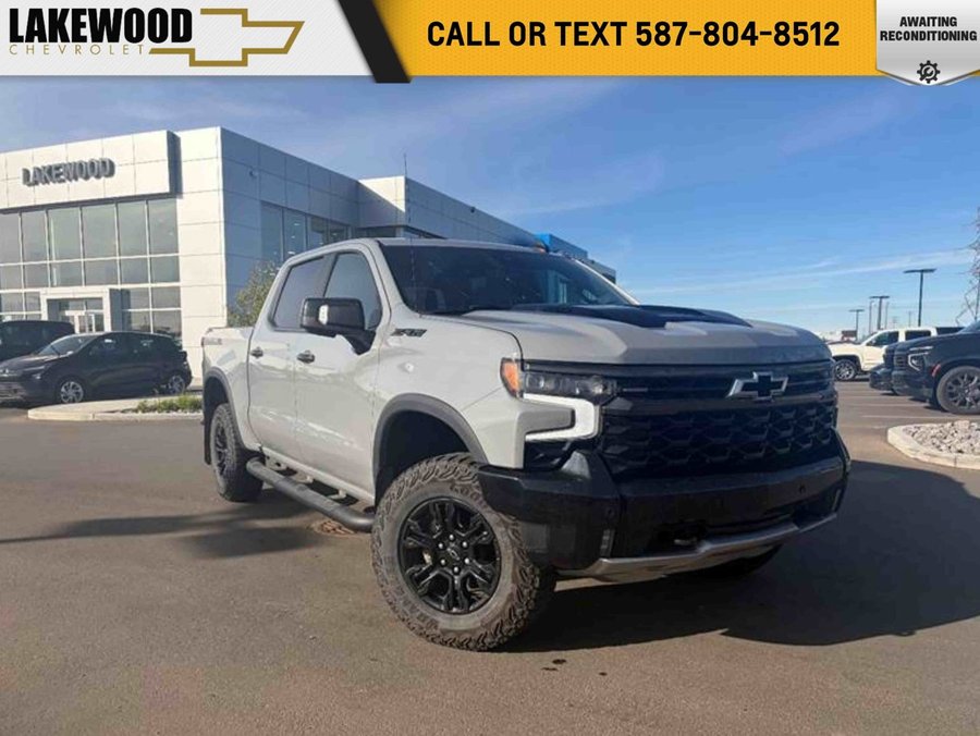 2025 Chevrolet Silverado 1500 ZR2 | Power Sunroof | Adaptive Cruise Control Grey