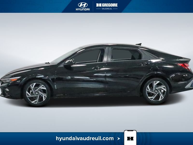 2025 Hyundai Elantra Black Laval - photo #5