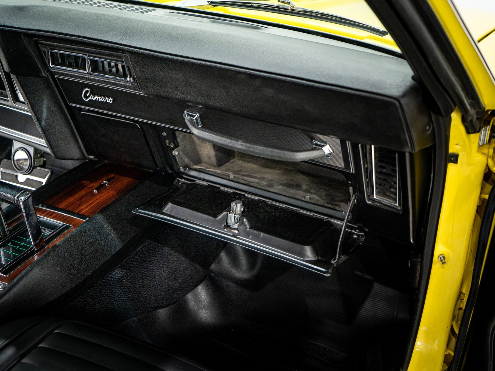 Chevrolet Camaro SS **PRIX EN USD** With factory A/C 1969 Jaune Montréal - photo #65
