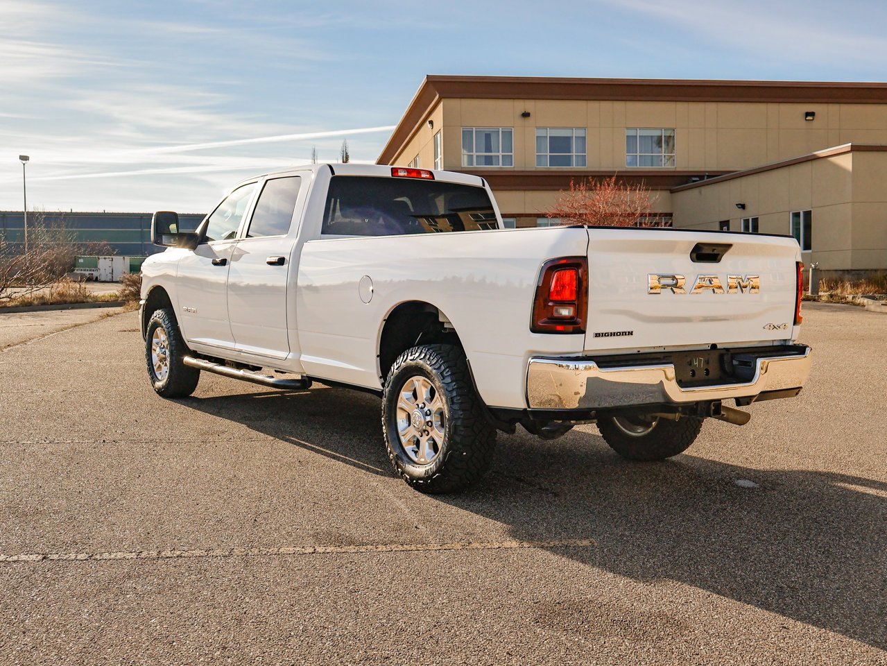 2026 Ram 3500 Big Horn 4x4 Crew Cab 8' Box White Sherwood Park - photo #10
