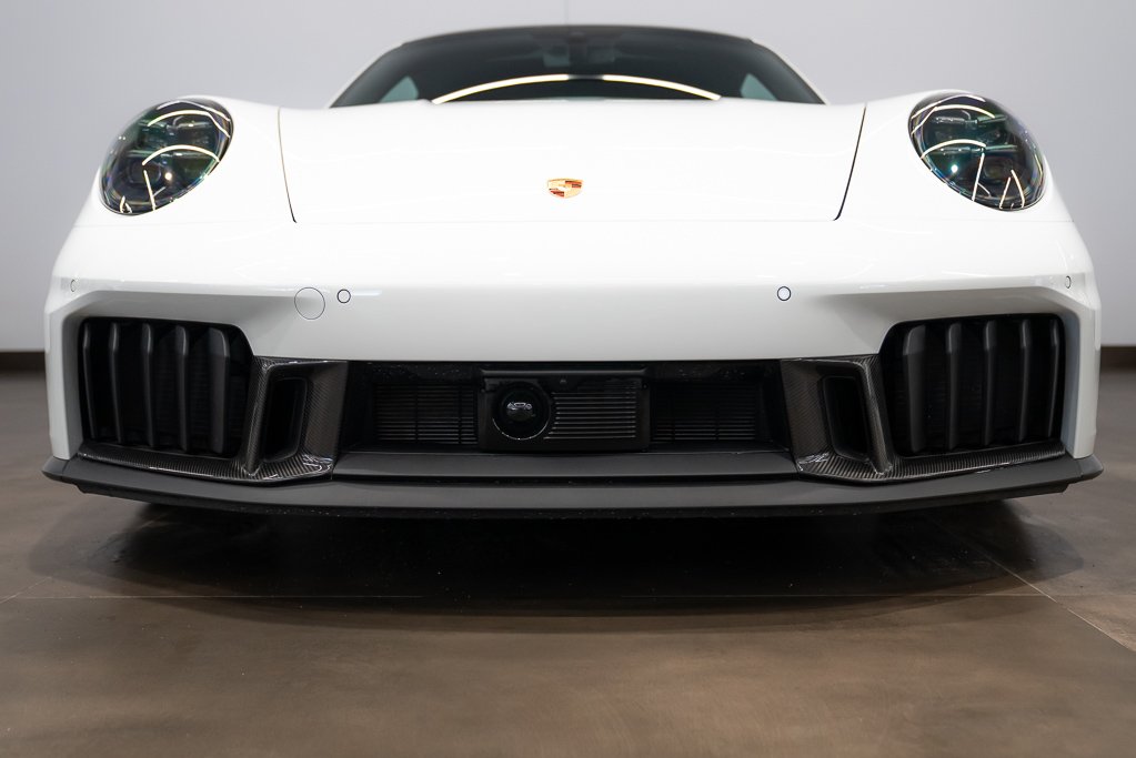 2026 Porsche 911 Carrera 4 GTS Coupe \\ NO LUXURY TAX White Kirkland - photo #2