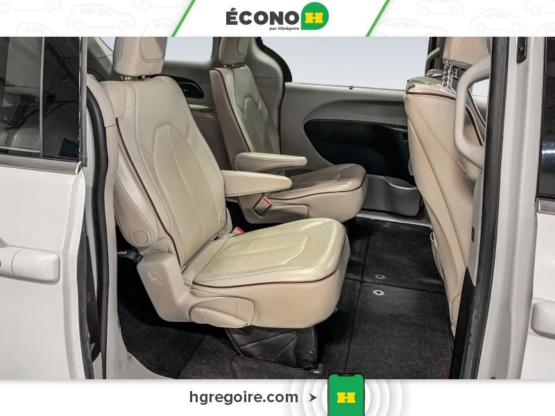 2017 Chrysler Pacifica White Blainville - photo #20