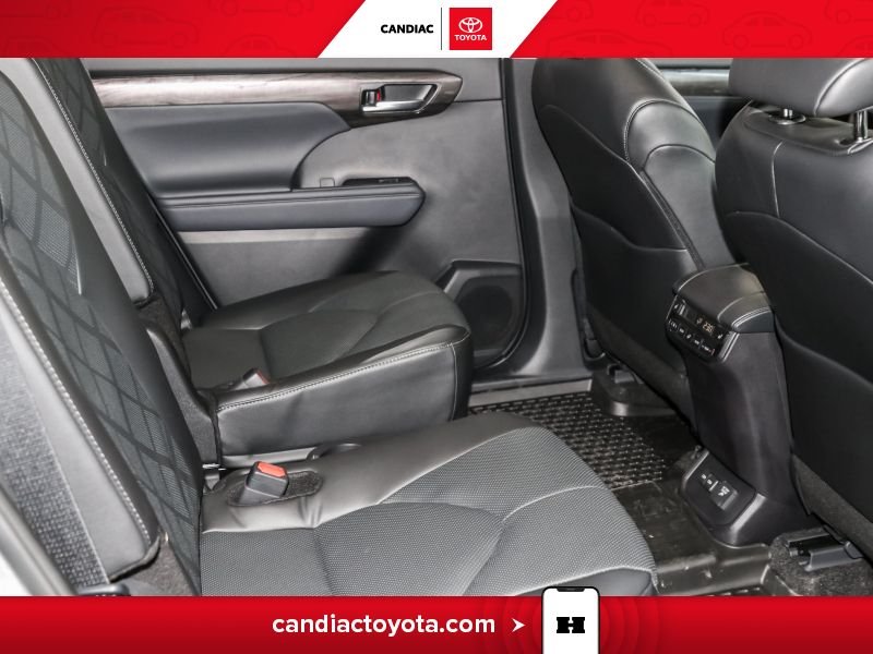 2026 Toyota Highlander Grey Blainville - photo #37