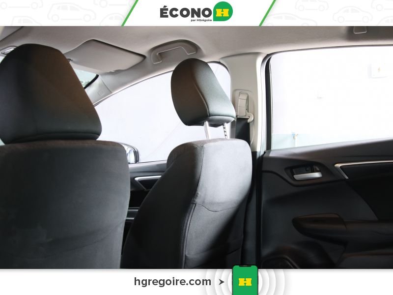 2017 Honda Fit White Blainville - photo #18