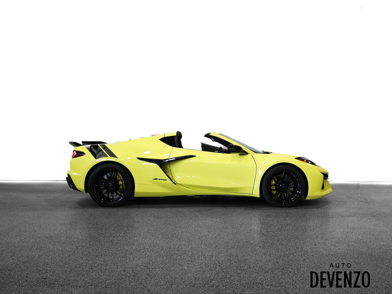 Chevrolet Corvette 2024 Jaune Saint-Eustache - photo #2