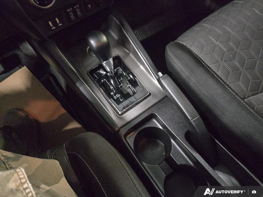 2025 Mitsubishi RVR 2602191A | ES White Edmonton - photo #17