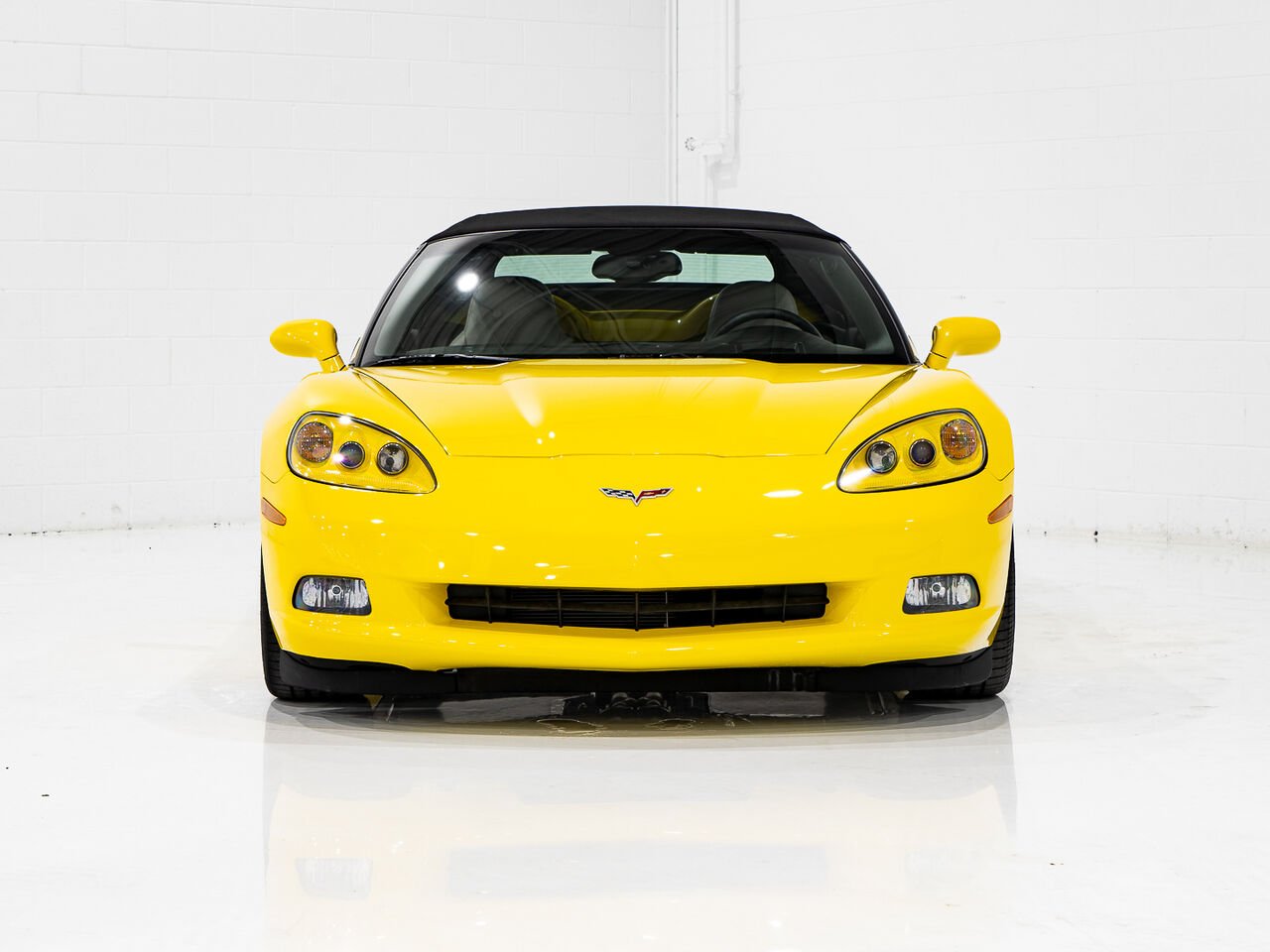 Chevrolet Corvette With only 900km (563mi) From new with window sticker 2008 Jaune Kirkland - photo #5