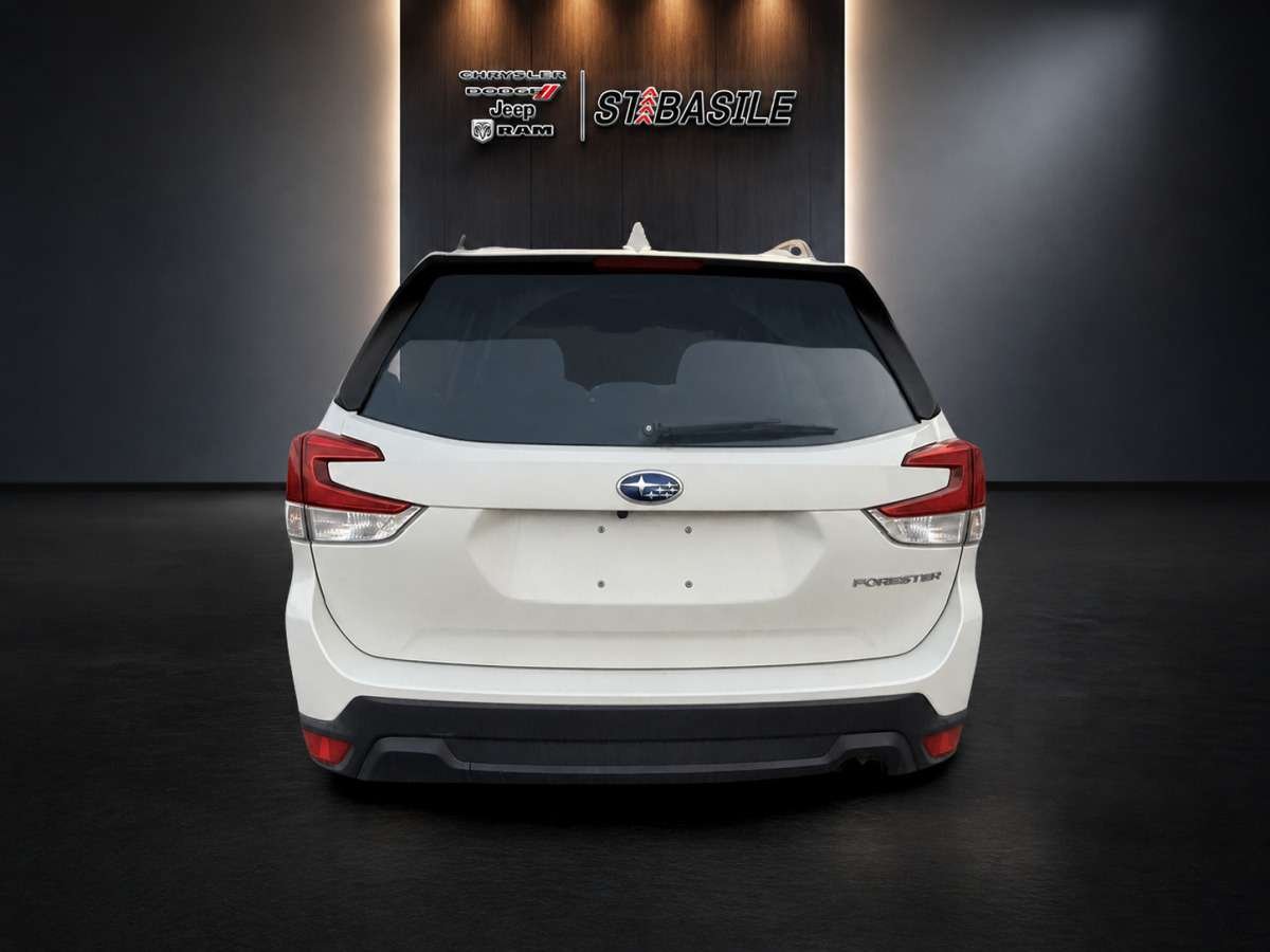 2019 Subaru Forester White Saint-Basile-le-Grand - photo #14