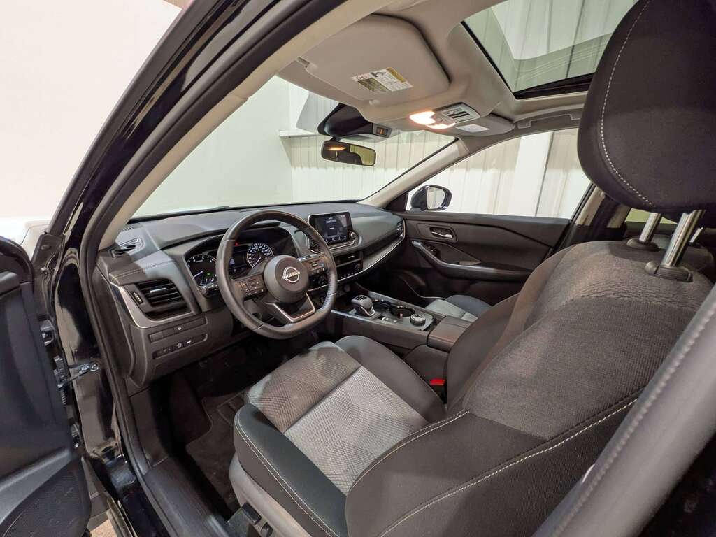 2024 Nissan Rogue AWD SV Moonroof Black Val-David - photo #9