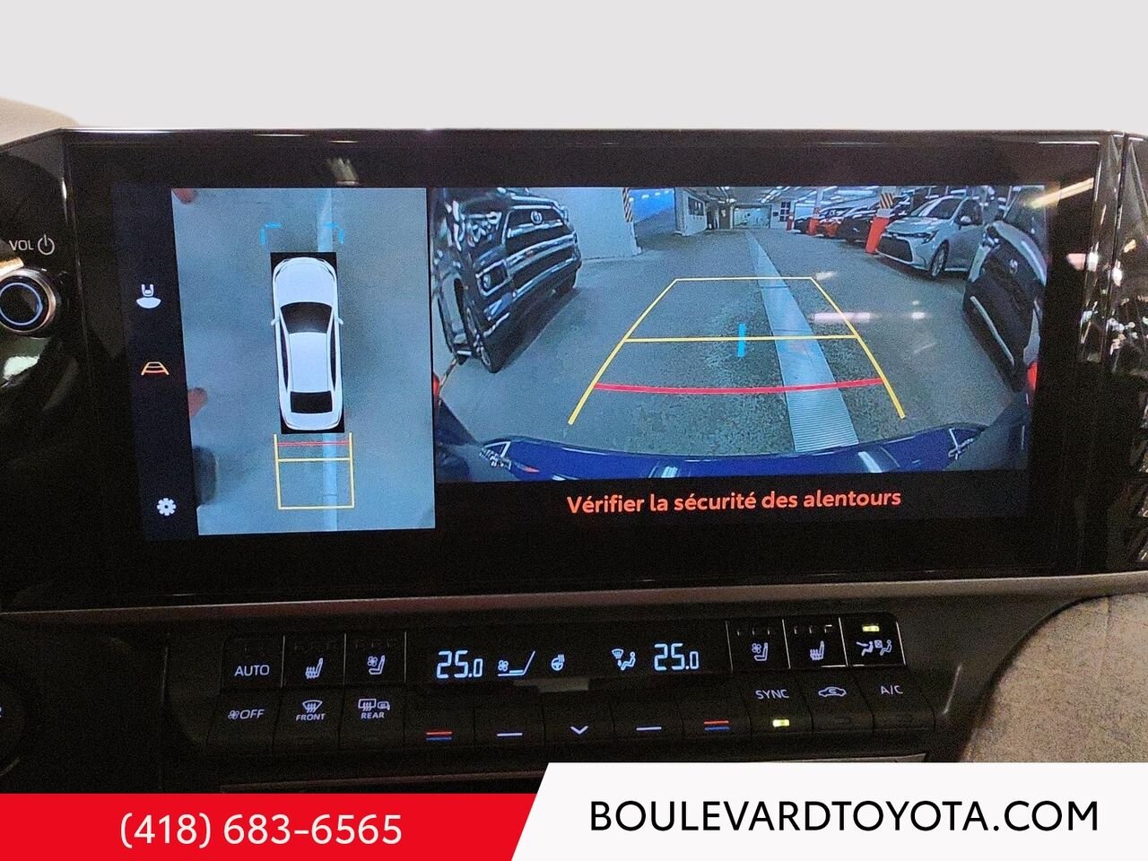 2025 Toyota Camry 531872-25 | XLE, HYBRIDE, AWD Blue Québec - photo #17