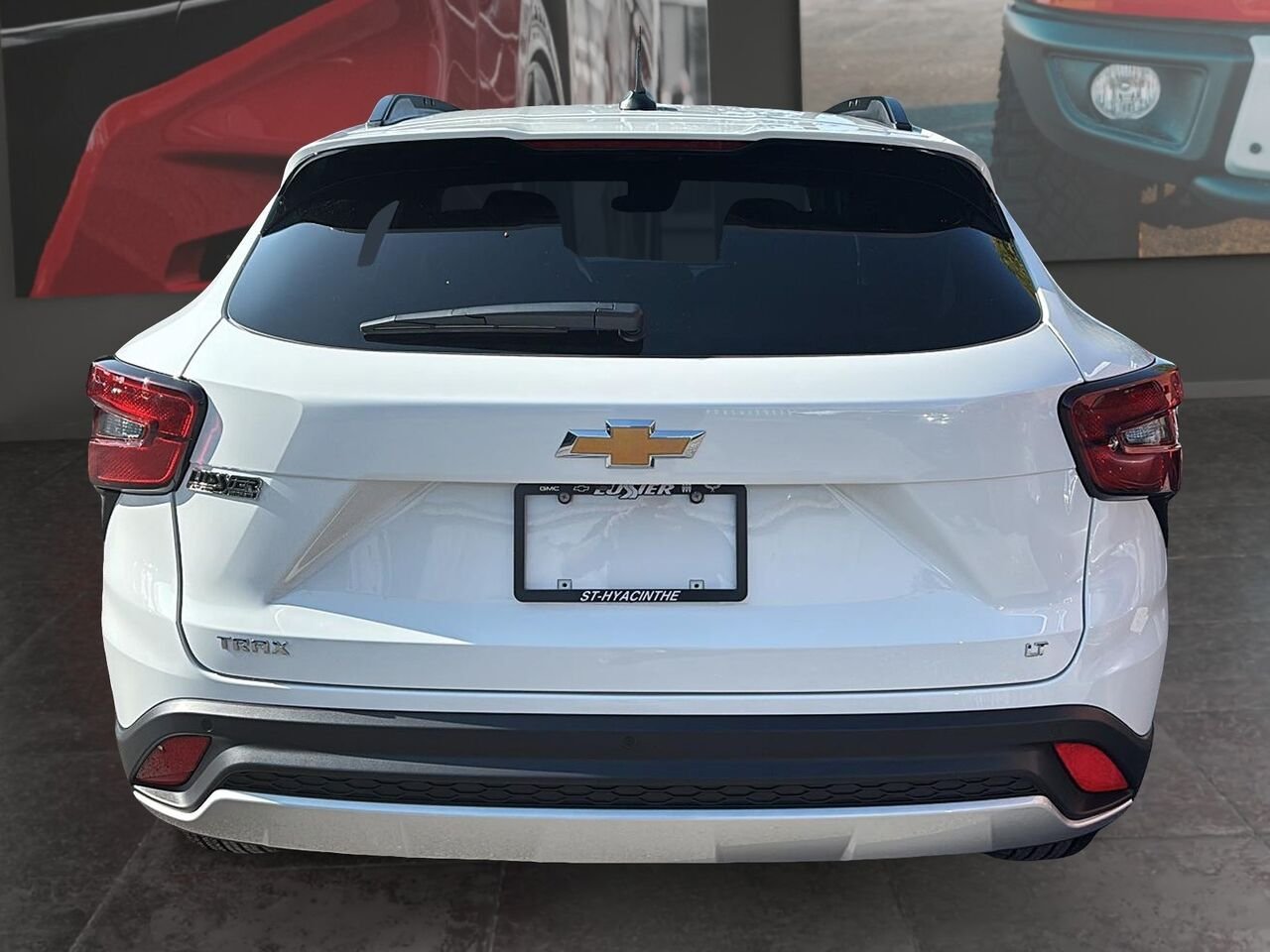 CHEVROLET Trax LT 2026 BLANC SOMMET Saint-Hyacinthe - photo #2