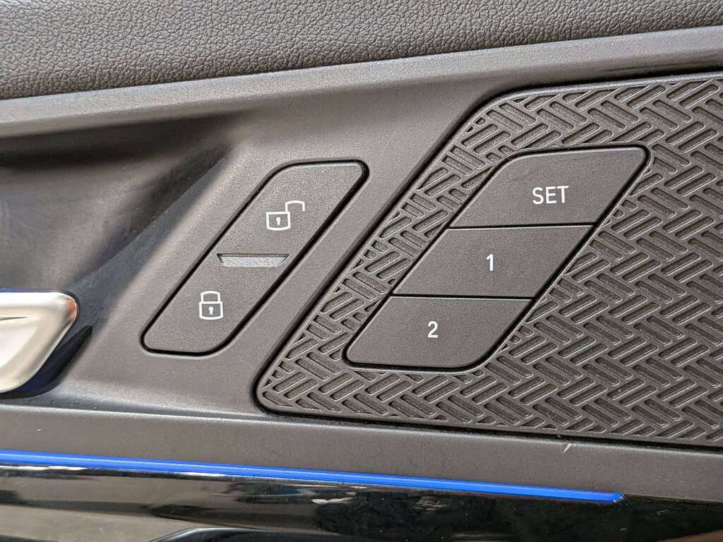BMW X1 xDrive28i Sports Activity Vehicle 2023 Noir Val-David - photo #32