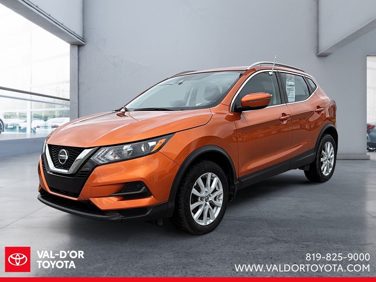 2023 Nissan Qashqai SV Orange Val-d'Or - photo #0