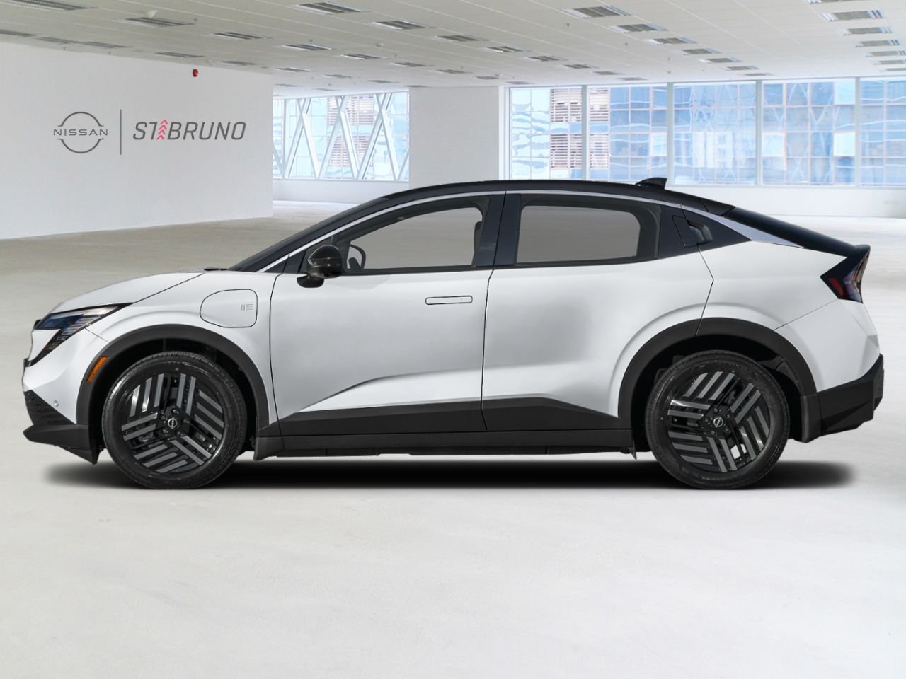 2026 Nissan LEAF Everest White Pearl Tricoat/Black Saint-Basile-le-Grand - photo #1