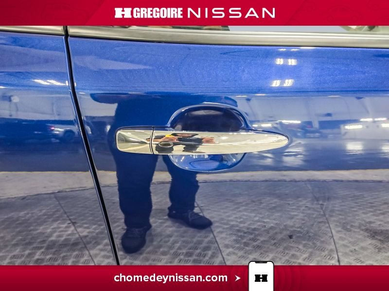 2023 Nissan Leaf Blue Saint-Eustache - photo #13