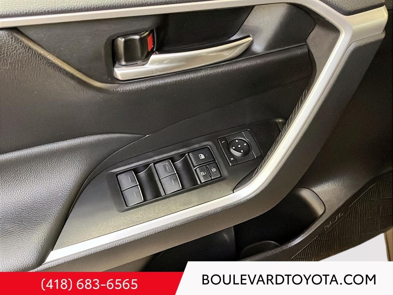 Toyota RAV4 531852-48 | XLE, HYBRIDE, AWD 2023 Argent Québec - photo #7