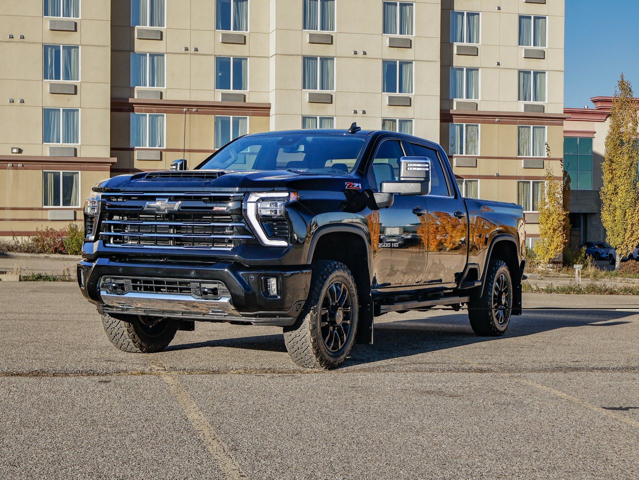 2025 Chevrolet Silverado 3500HD 4WD Crew Cab 159 LT Black Sherwood Park - photo #3