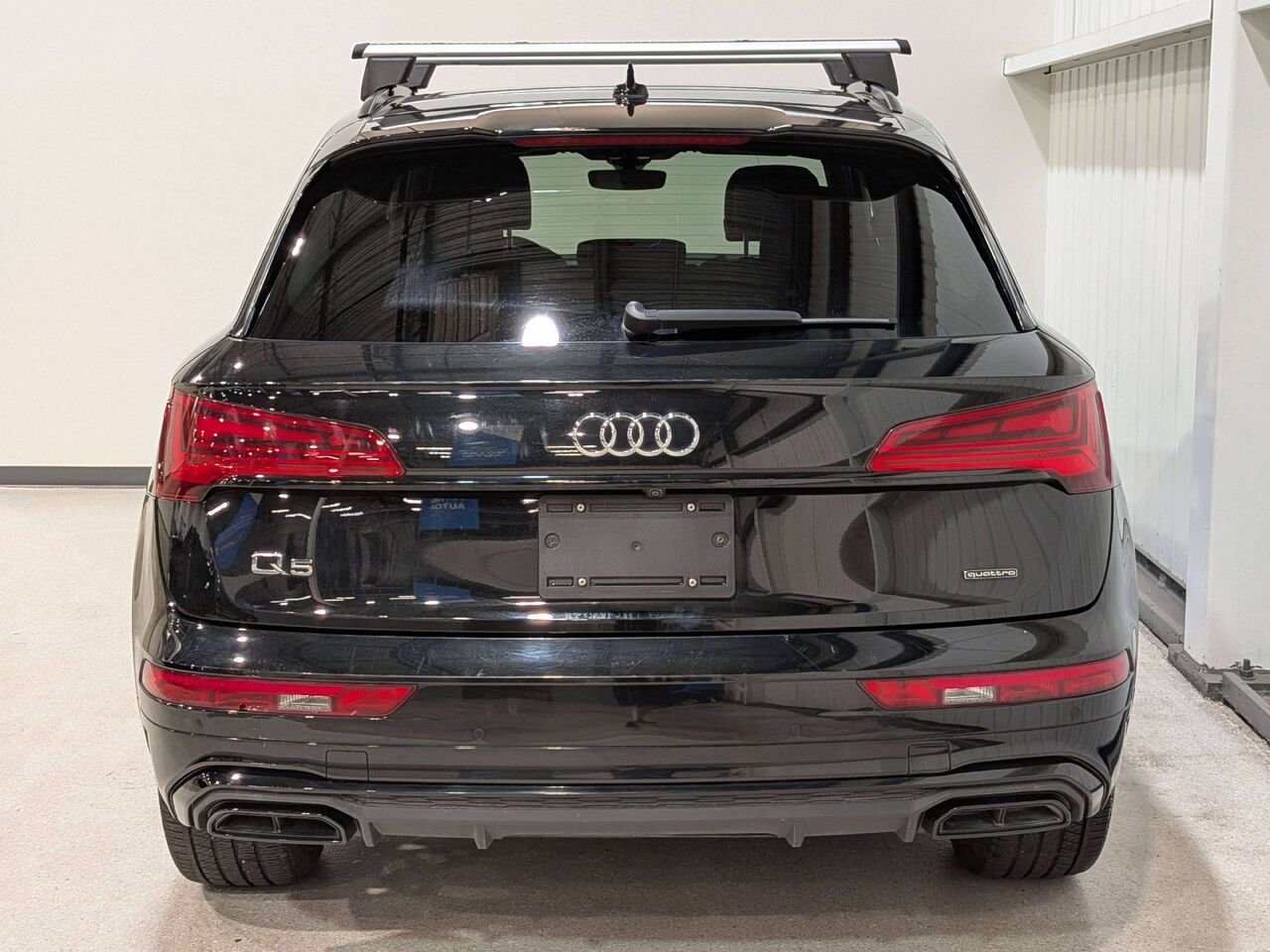 2023 Audi Q5 Technik 45 TFSI quattro Black Val-David - photo #5
