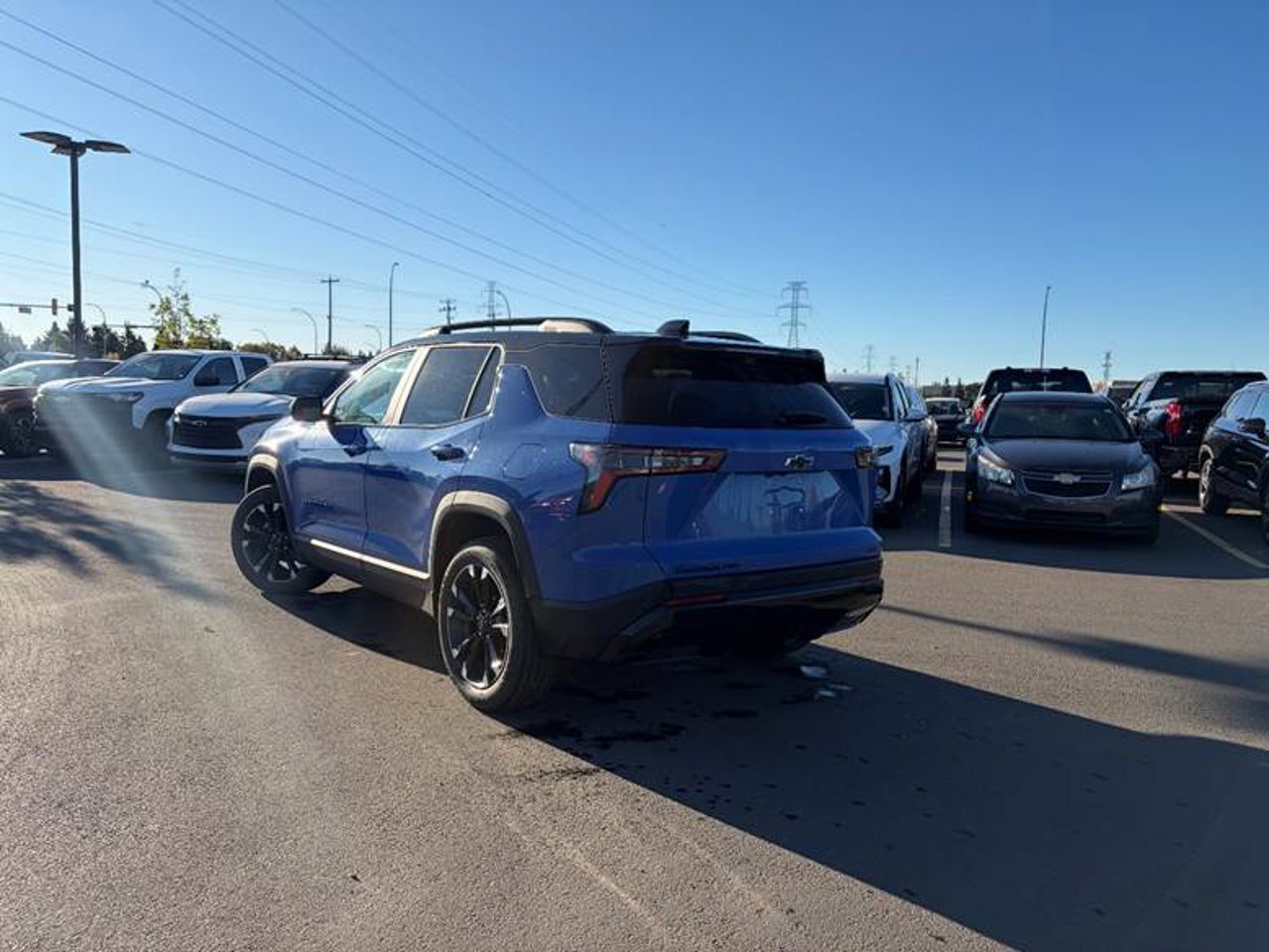 2025 Chevrolet Equinox AWD 4dr RS Blue Sherwood Park - photo #3