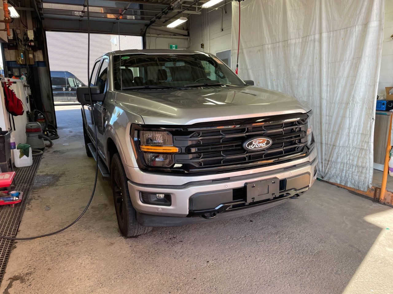 Ford F-150 XLT HYBRID CREW 4X4 303A *3.5L ECOBOOST NAV CAM360 2024 Gris Saint-Jérôme - photo #9