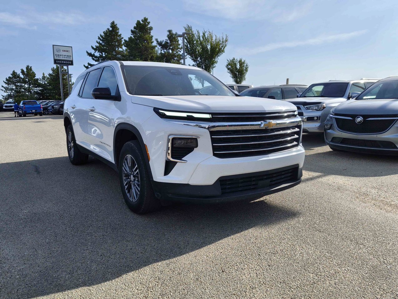 2025 Chevrolet Traverse AWD 4dr LT White Sherwood Park - photo #2