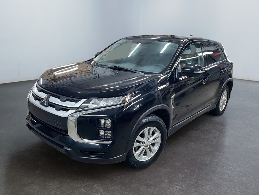 2022 Mitsubishi RVR SE AWC Black