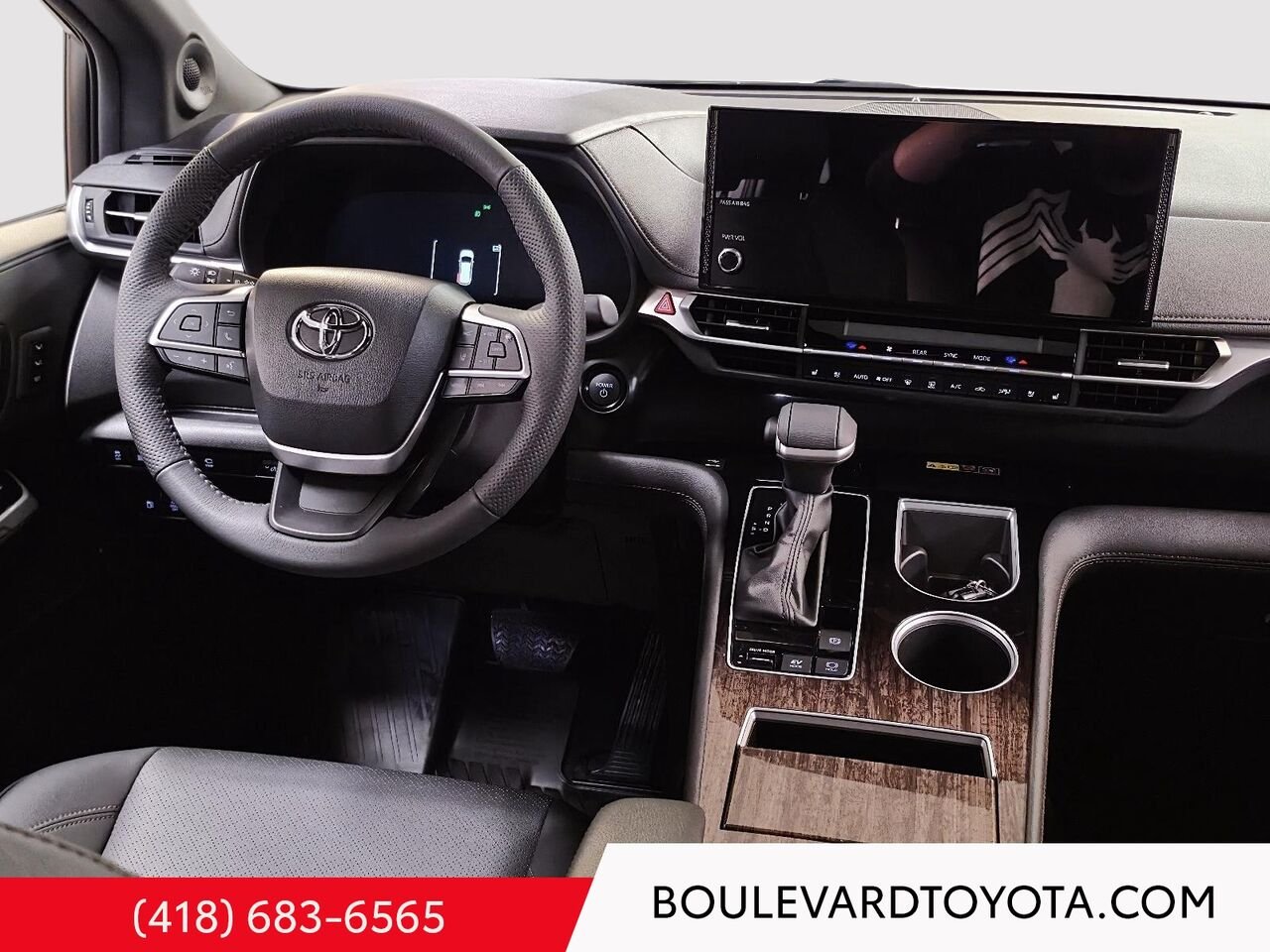 2026 Toyota Sienna 531863-48 | LIMITED, 7 PLACES White Québec - photo #24