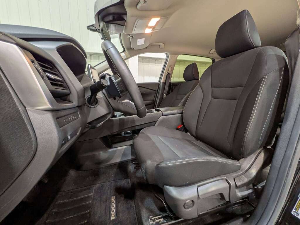 2024 Nissan Rogue AWD S Black Val-David - photo #1