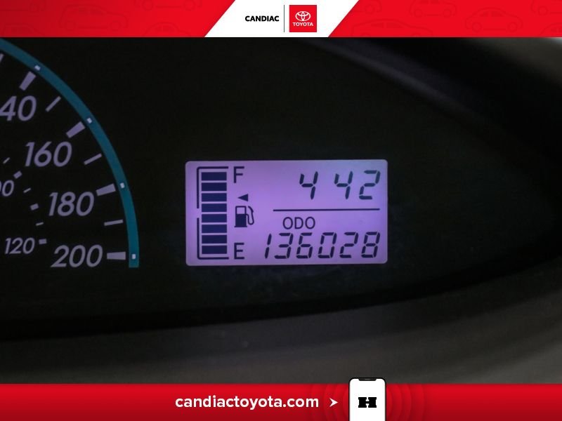 2012 Toyota Yaris Silver Saint-Eustache - photo #11
