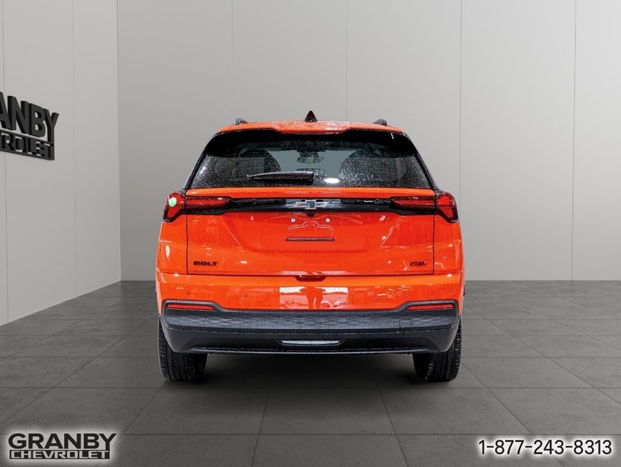 2027 CHEVROLET Bolt 2027 HABANERO ORANGE