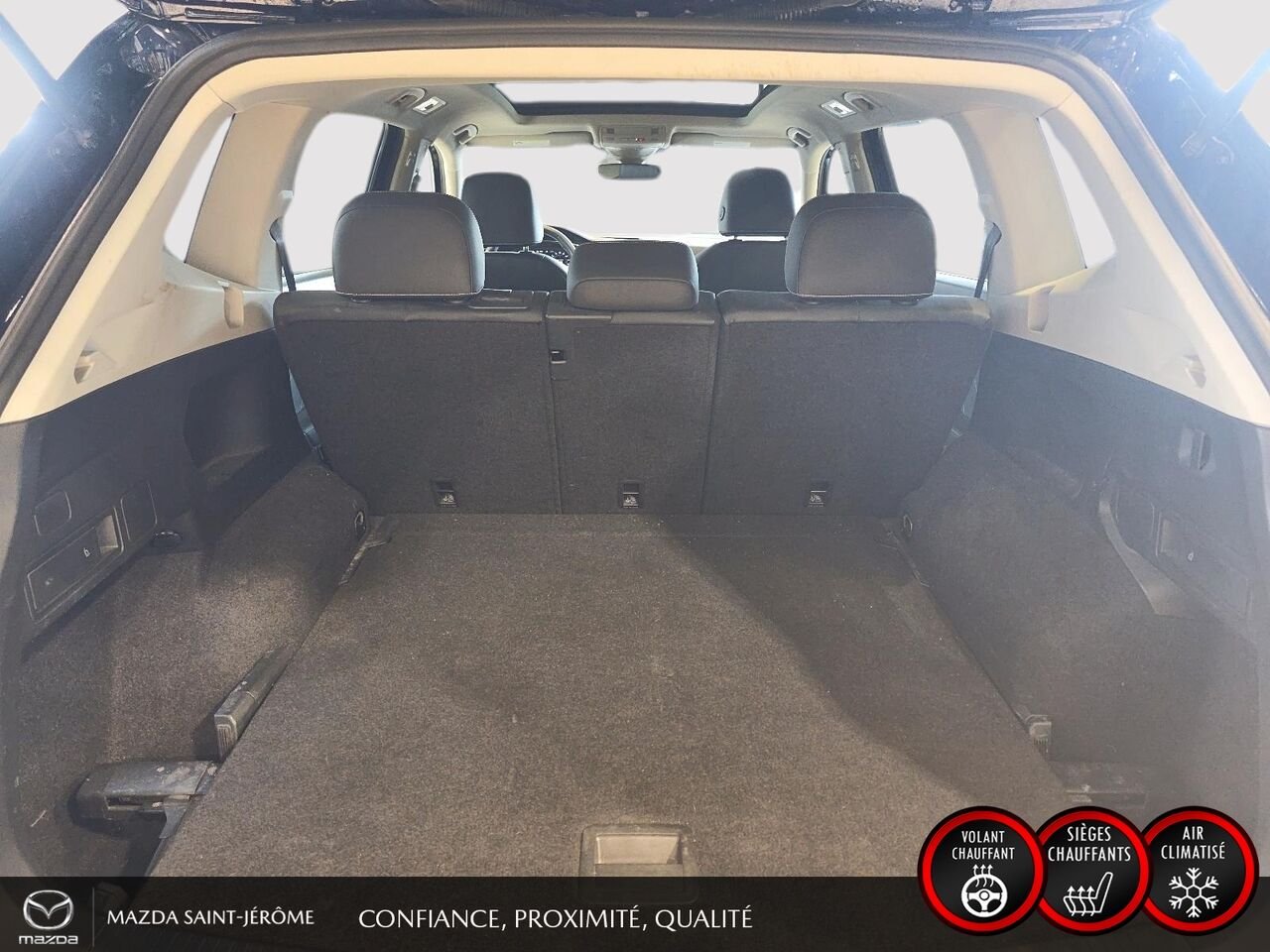 2022 Volkswagen Tiguan Blue Ste-Agathe des Monts - photo #16