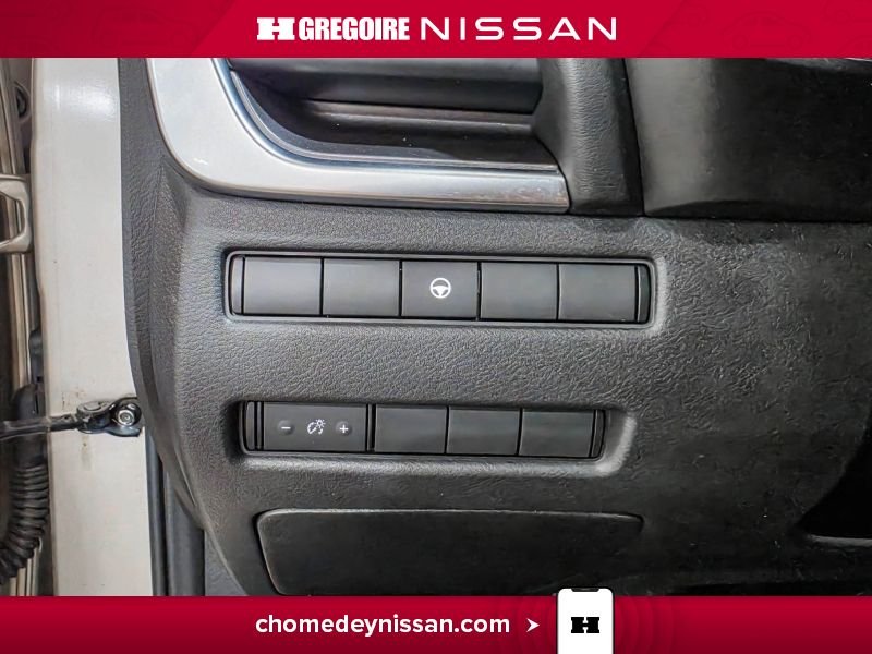 Nissan Rogue 2023 Beige Saint-Eustache - photo #14