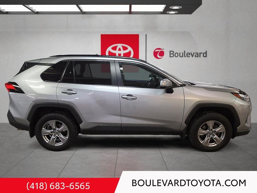 Toyota RAV4 XLE, AWD 2023 Argent