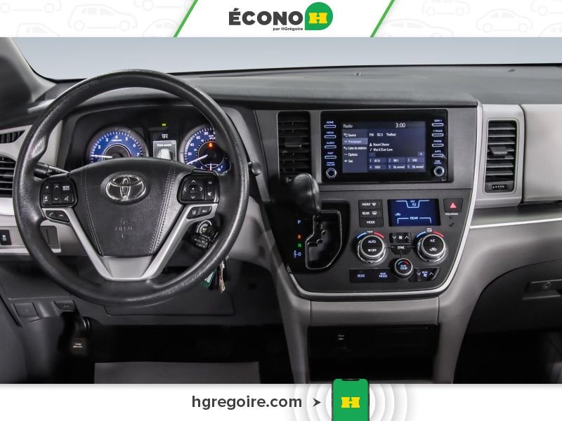2020 Toyota Sienna White Saint-Eustache - photo #18