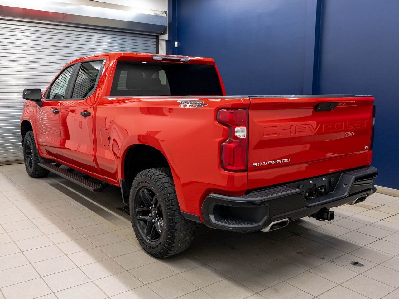 Chevrolet Silverado 1500 LT TRAIL BOSS CREW 4X4 V8 *SIÈGES CHAUFF* BEDLINER 2020 Rouge Saint-Jérôme - photo #4