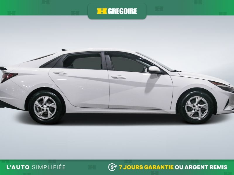 Hyundai Elantra 821689 | Essential MANUEL AC GR ELECT MAGS CAM RECUL BLEUTO 2022 Blanc Laval - photo #10