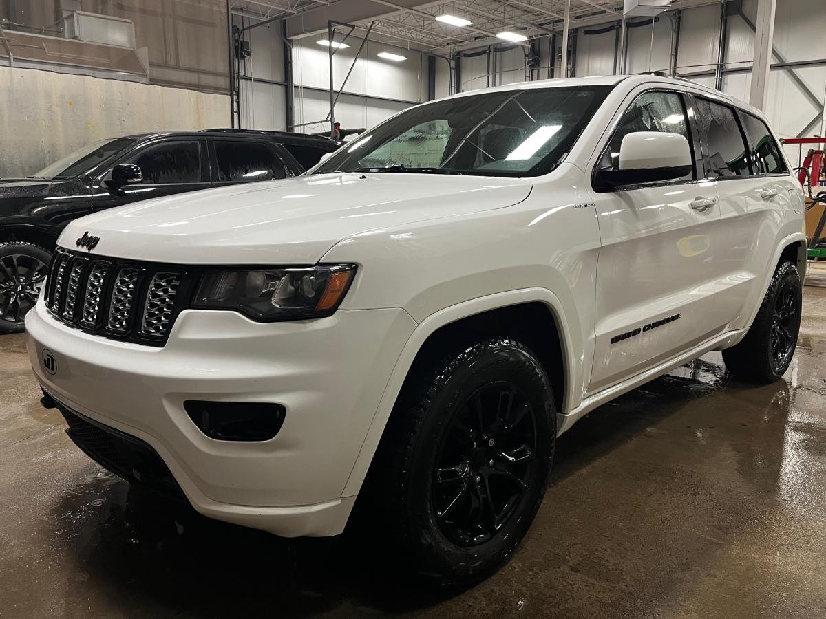 2021 Jeep Grand Cherokee White Sainte-Agathe-des-Monts - photo #3