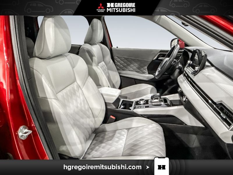 2024 Mitsubishi Outlander Red Saint-Eustache - photo #16