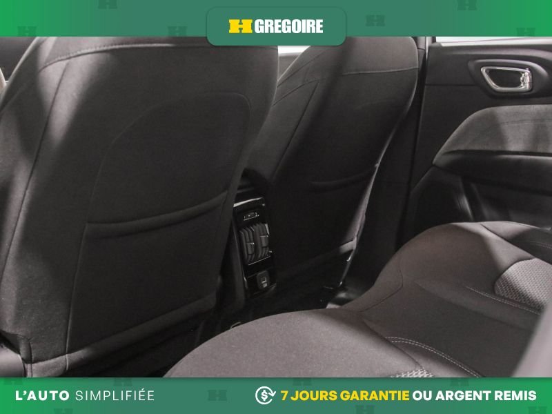 2023 Jeep Compass White Blainville - photo #24