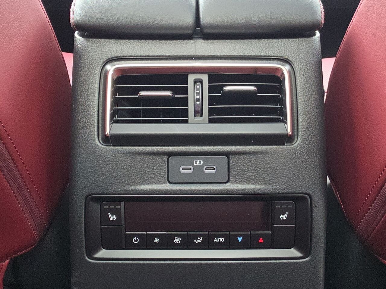 Mazda CX-70 hybride rechargeable GT TI 2026 Noir de jais mica Val-David - photo #25
